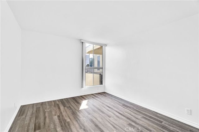 320 S Gramercy Place 302, Los Angeles, CA 90020
