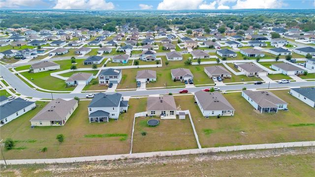 2465 BEGONIA STREET, Mascotte, FL 34753