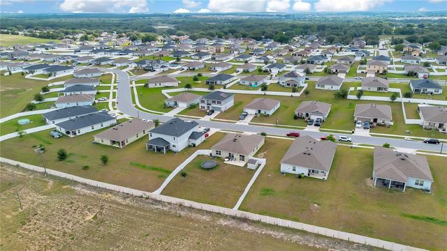 2465 BEGONIA STREET, Mascotte, FL 34753