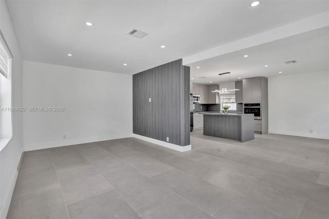 1010 N 16th Avenue, Hollywood, FL 33020
