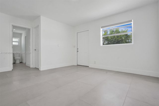 1010 N 16th Avenue, Hollywood, FL 33020