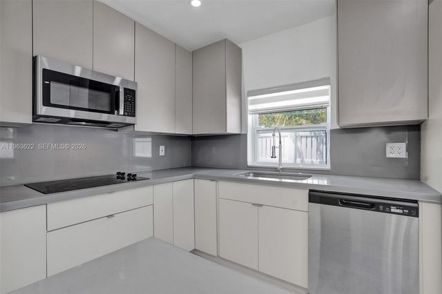 1010 N 16th Avenue, Hollywood, FL 33020
