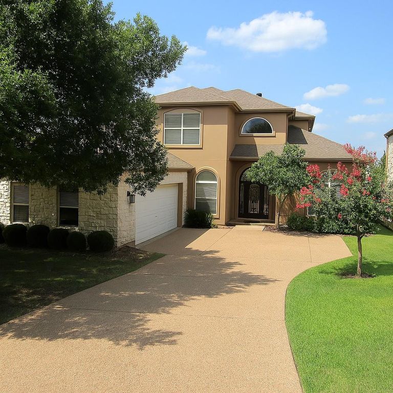 404 Golf Crest LN, Lakeway, TX 78734