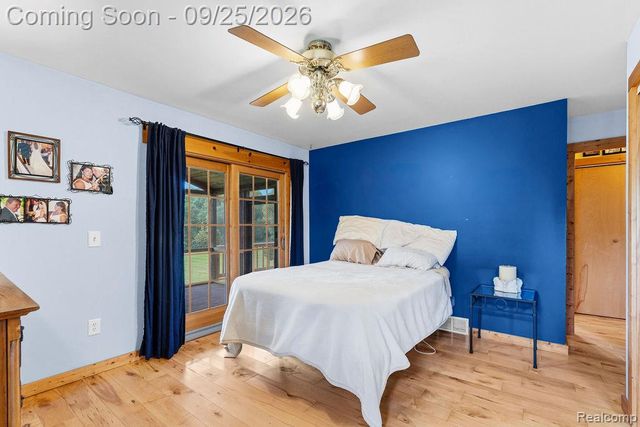 6776 Farley Road, Putnam Township, MI 48169