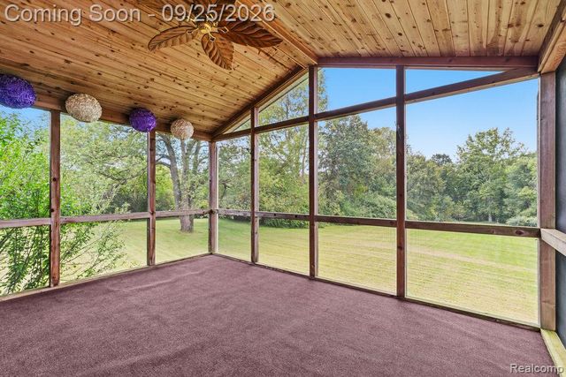 6776 Farley Road, Putnam Township, MI 48169