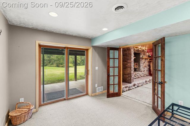 6776 Farley Road, Putnam Township, MI 48169