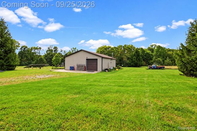 6776 Farley Road, Putnam Township, MI 48169