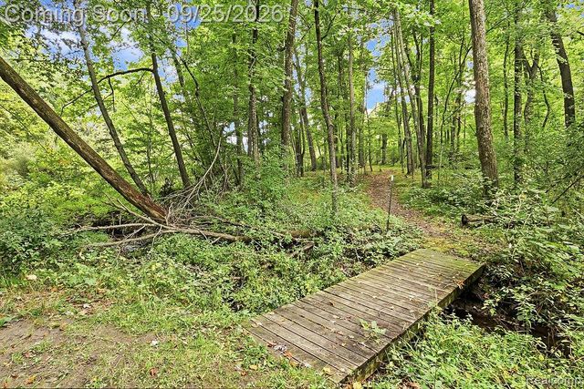 6776 Farley Road, Putnam Township, MI 48169