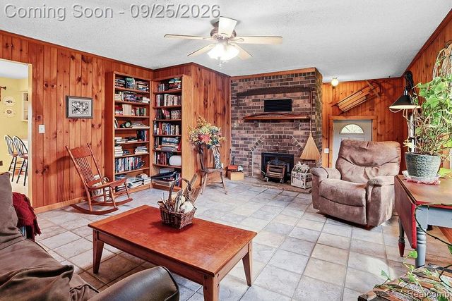 6776 Farley Road, Putnam Township, MI 48169