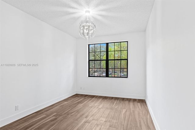 15569 N Miami Lakeway N 205-16, Miami Lakes, FL 33014