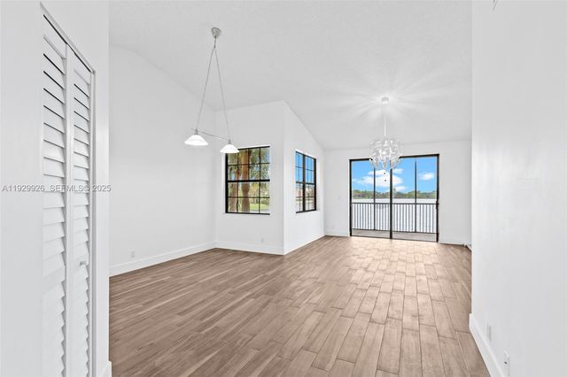 15569 N Miami Lakeway N 205-16, Miami Lakes, FL 33014