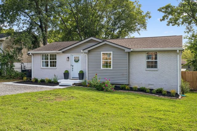 3236 Briarwick Dr, Nashville, TN 37218