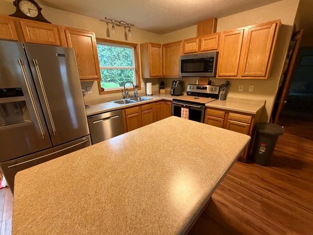424 BILLINGS AVENUE, Medford, WI 54451