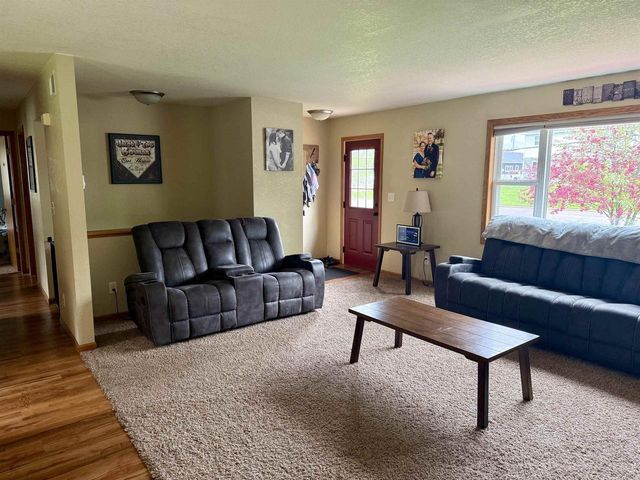 424 BILLINGS AVENUE, Medford, WI 54451