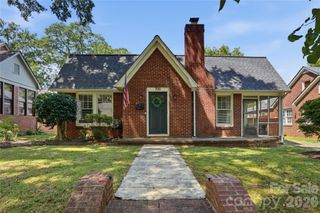 700 Woodruff Place, Charlotte, NC 28208