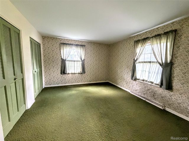 8079 Farley Road, Putnam Township, MI 48169