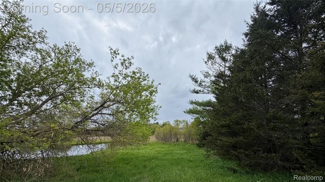 8079 Farley Road, Putnam Township, MI 48169