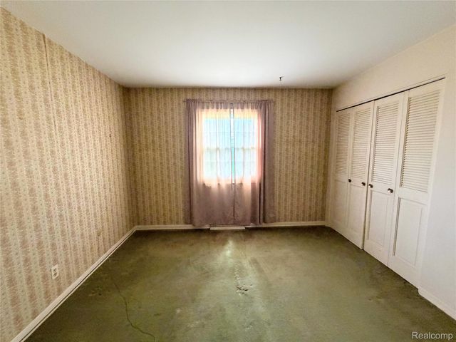 8079 Farley Road, Putnam Township, MI 48169