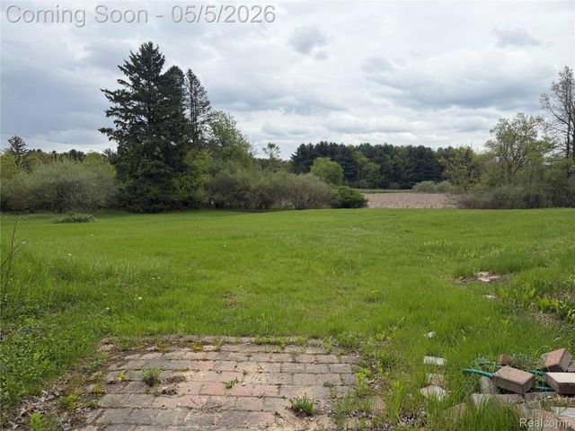 8079 Farley Road, Putnam Township, MI 48169