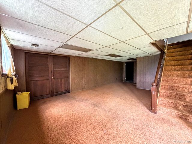 8079 Farley Road, Putnam Township, MI 48169
