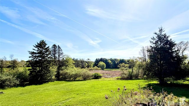 8079 Farley Road, Putnam Township, MI 48169