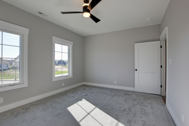 701 Sandringham Ct, Clarksville, TN 37043