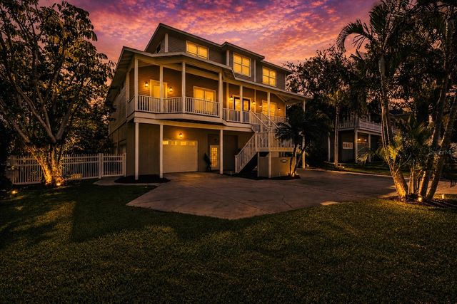 897 POINT SEASIDE DRIVE, Crystal Beach, FL 34681