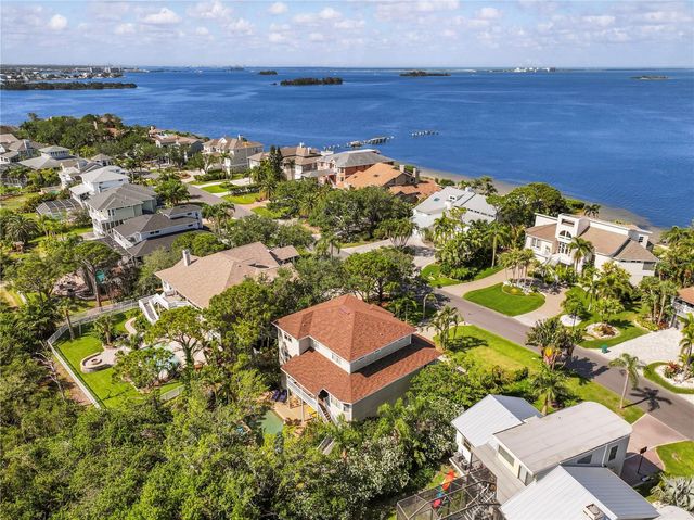 897 POINT SEASIDE DRIVE, Crystal Beach, FL 34681