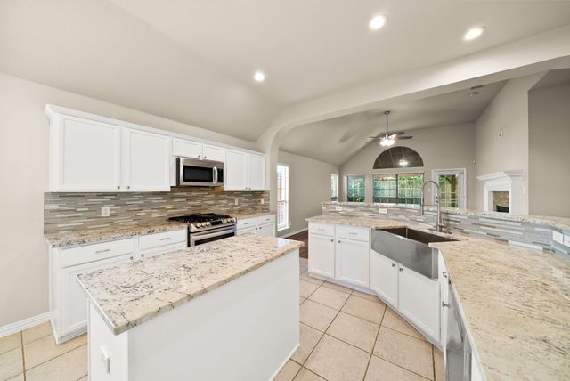 242 Cox Drive, Fate, TX 75087