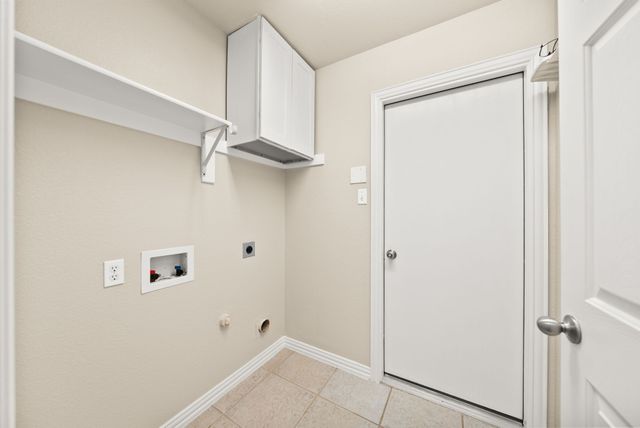242 Cox Drive, Fate, TX 75087