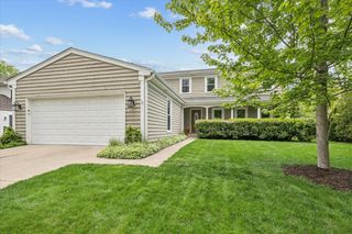 250 Wilshire Road, Lake Forest, IL 60045