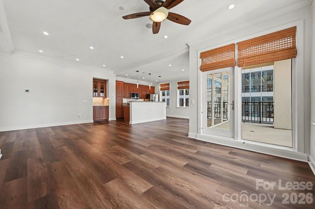 230 S Tryon Street, Charlotte, NC 28202