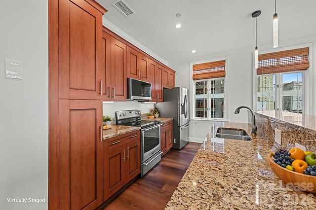 230 S Tryon Street, Charlotte, NC 28202