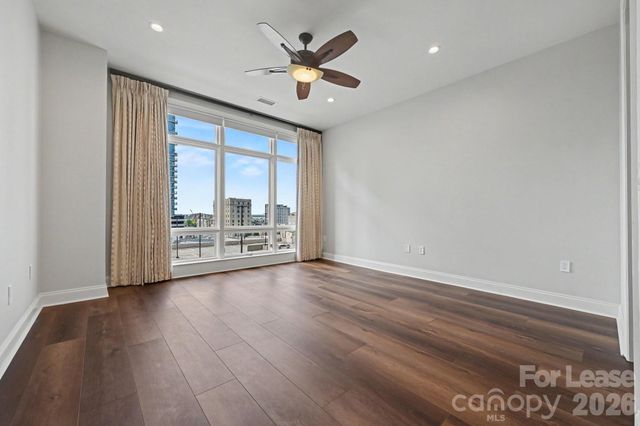 230 S Tryon Street, Charlotte, NC 28202