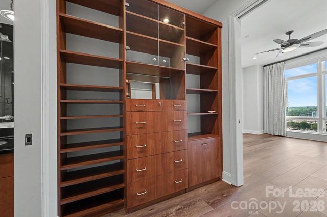 230 S Tryon Street, Charlotte, NC 28202