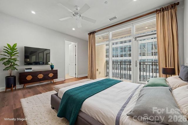 230 S Tryon Street, Charlotte, NC 28202