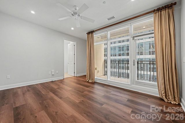 230 S Tryon Street, Charlotte, NC 28202