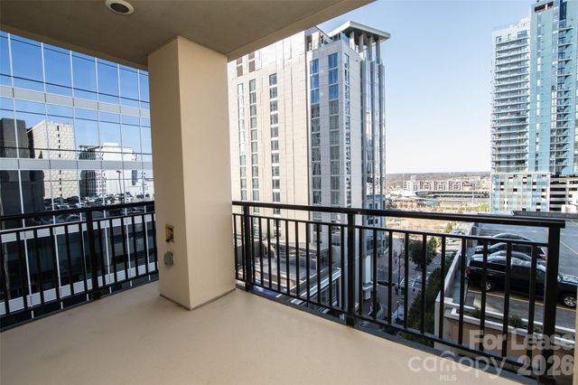 230 S Tryon Street, Charlotte, NC 28202