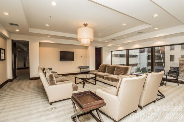 230 S Tryon Street, Charlotte, NC 28202