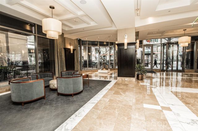 230 S Tryon Street, Charlotte, NC 28202