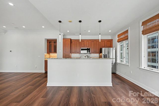 230 S Tryon Street, Charlotte, NC 28202