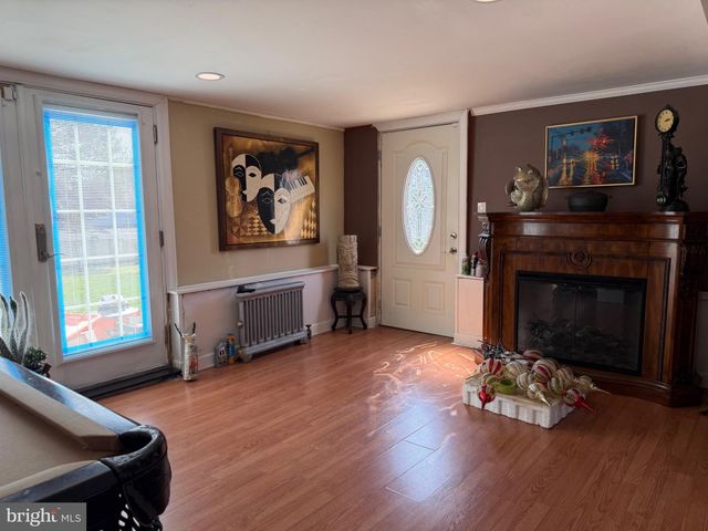 89 UPPER FERRY RD, Ewing, NJ 08628