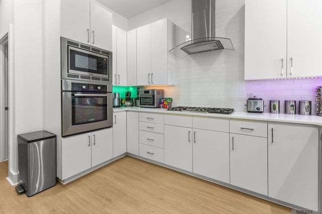 6095 Royal Palms Ct, Gonzales, LA 70737