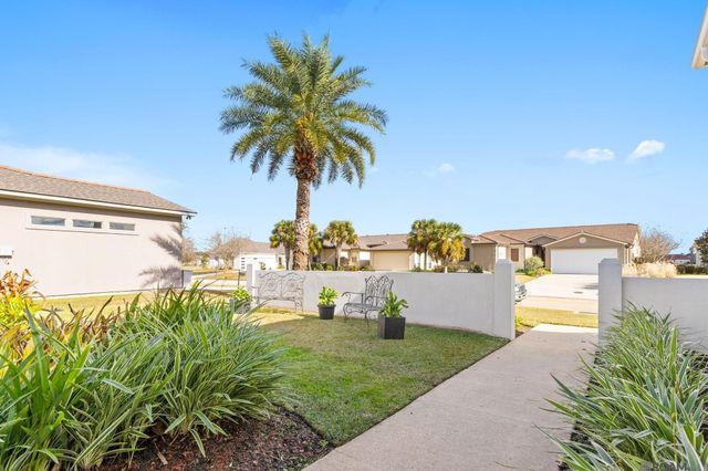 6095 Royal Palms Ct, Gonzales, LA 70737
