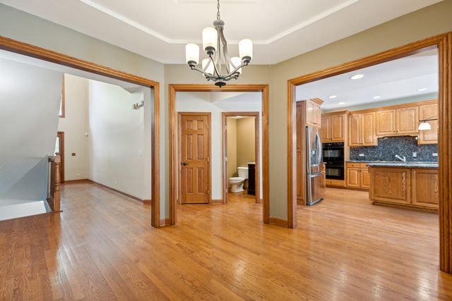 227 N Maple Street 227, Itasca, IL 60143