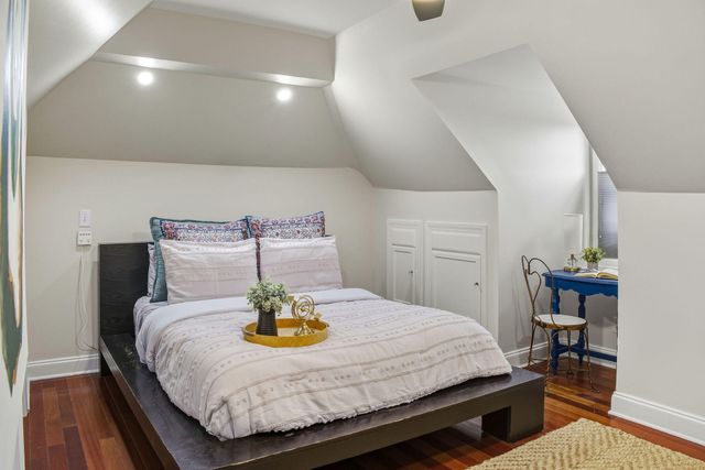 348 King Street 348m, Charleston, SC 29401