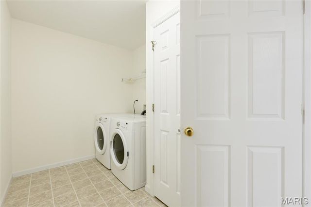 243 Vivaron Avenue, St Charles, MO 63303