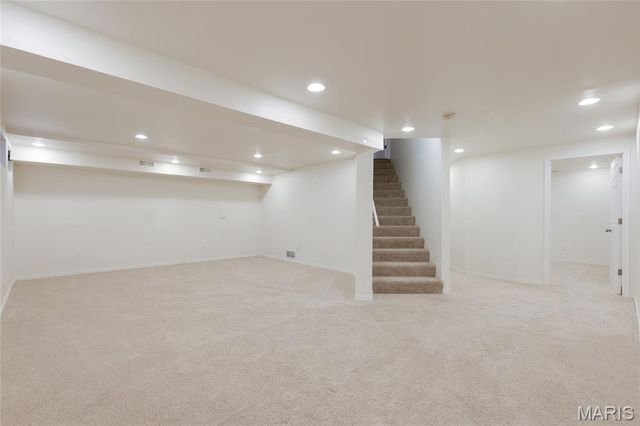 243 Vivaron Avenue, St Charles, MO 63303