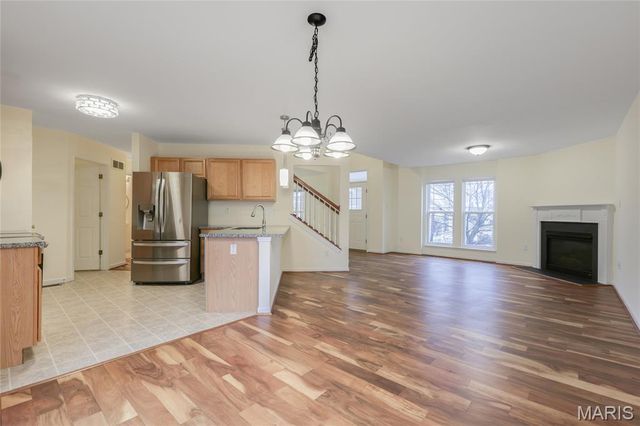 243 Vivaron Avenue, St Charles, MO 63303