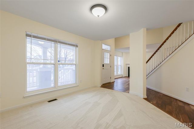 243 Vivaron Avenue, St Charles, MO 63303